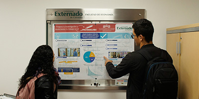 Exposición de pósters académicos