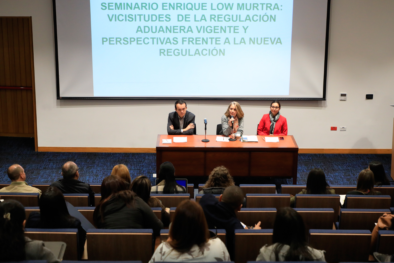 Seminario Enrique Low Murtra: “Vicisitudes de la regulación aduanera vigente y perspectivas frente a la nueva regulación”