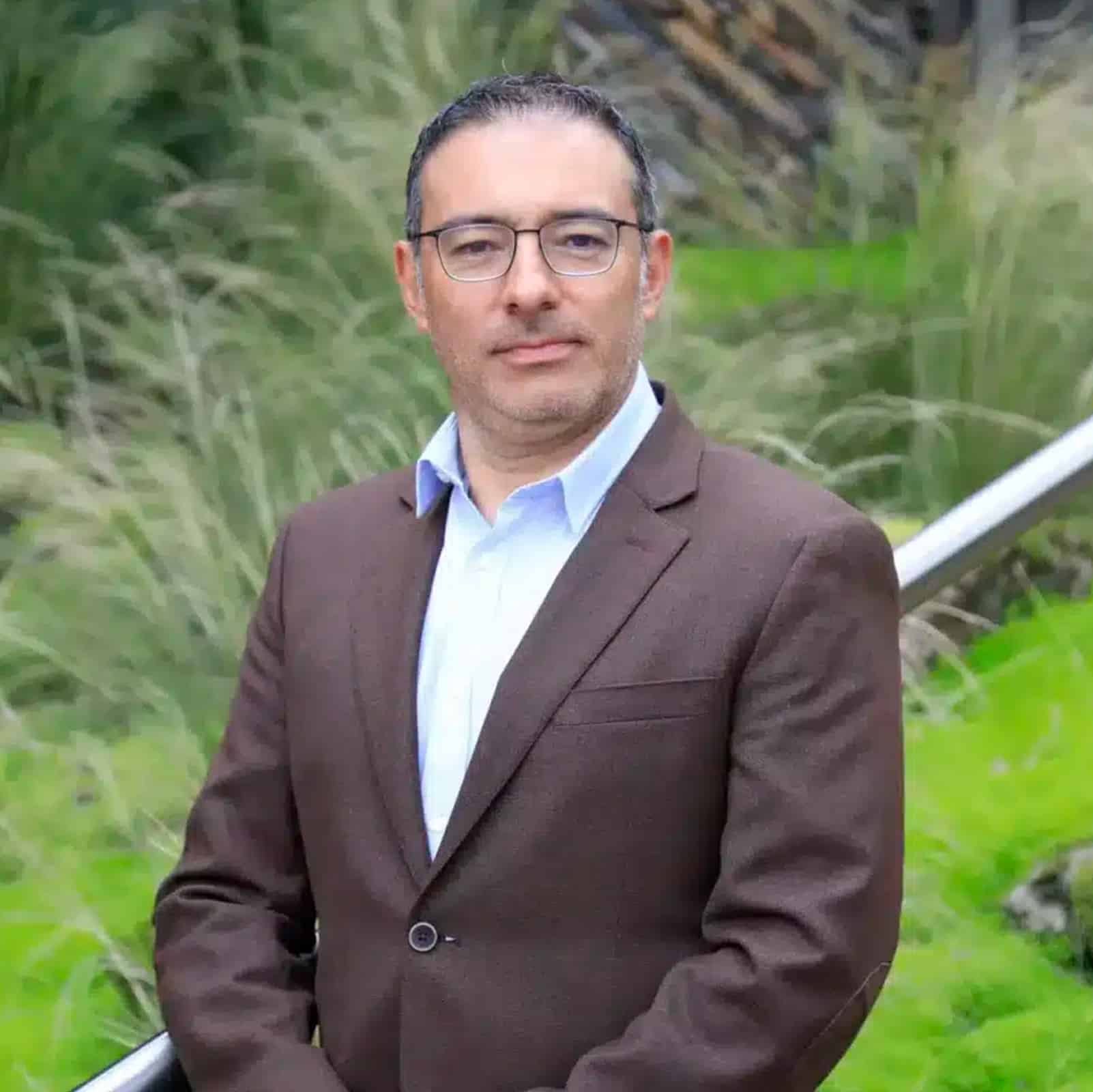 Gustavo Yepes López Gustavo Yepes López
