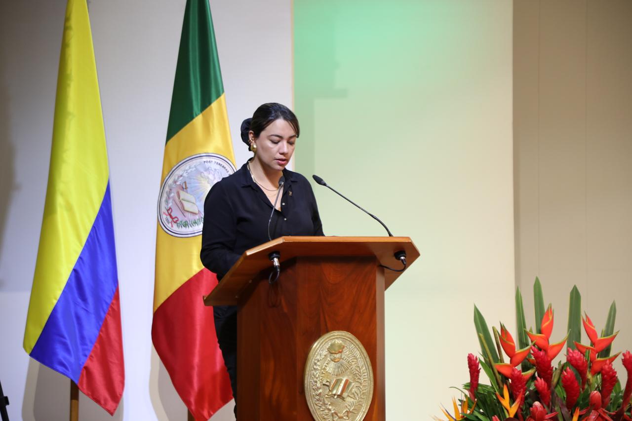 grados_de_la_facultad_de_ciencias_de_la_educacion_e_idiomas (26)